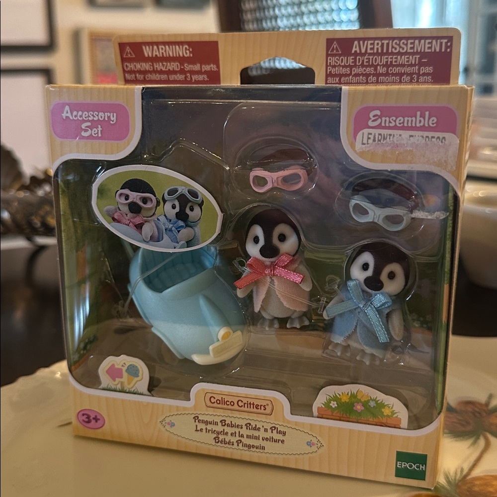Calico Critters Penguin Babies Ride n' Play Figure Set CC2063 New In Box